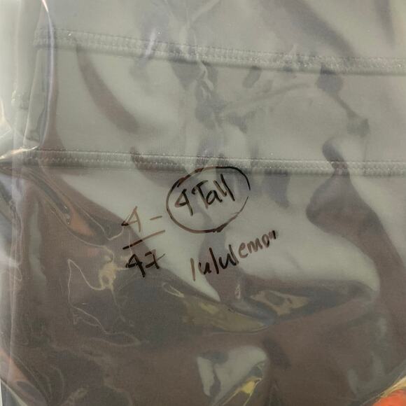 Lululemon Groove Mid‎ Rise Bike Shorts Women’s Size 4 Tall Black - Picture 10 of 10